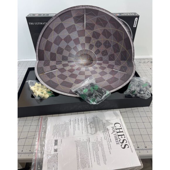 Mikamax Chess For Three Game w/Round Board 3 Player Pieces & Instructions Open B - Picture 6 of 11